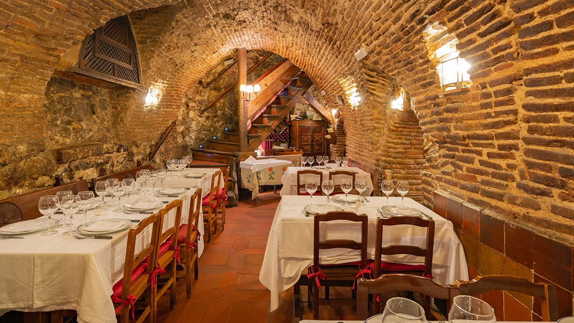 The world's oldest restaurant: El Sobrino De Botin